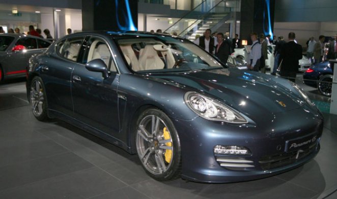 Porsche показа новата Panamera Diesel