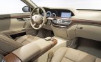 Mercedes-Benz S-Class (W221)