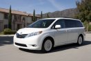 Toyota Sienna III