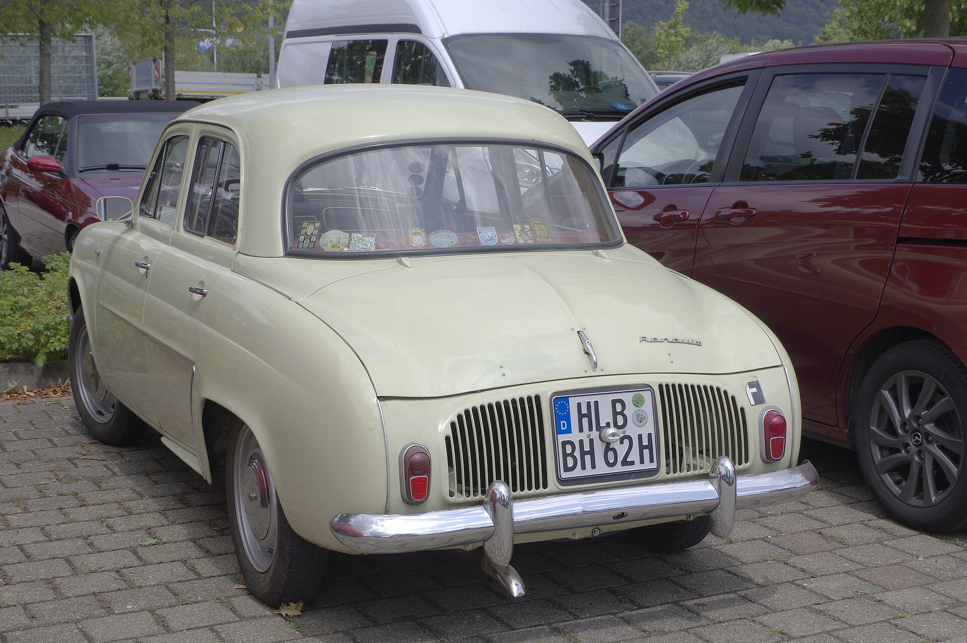 Renault Dauphine