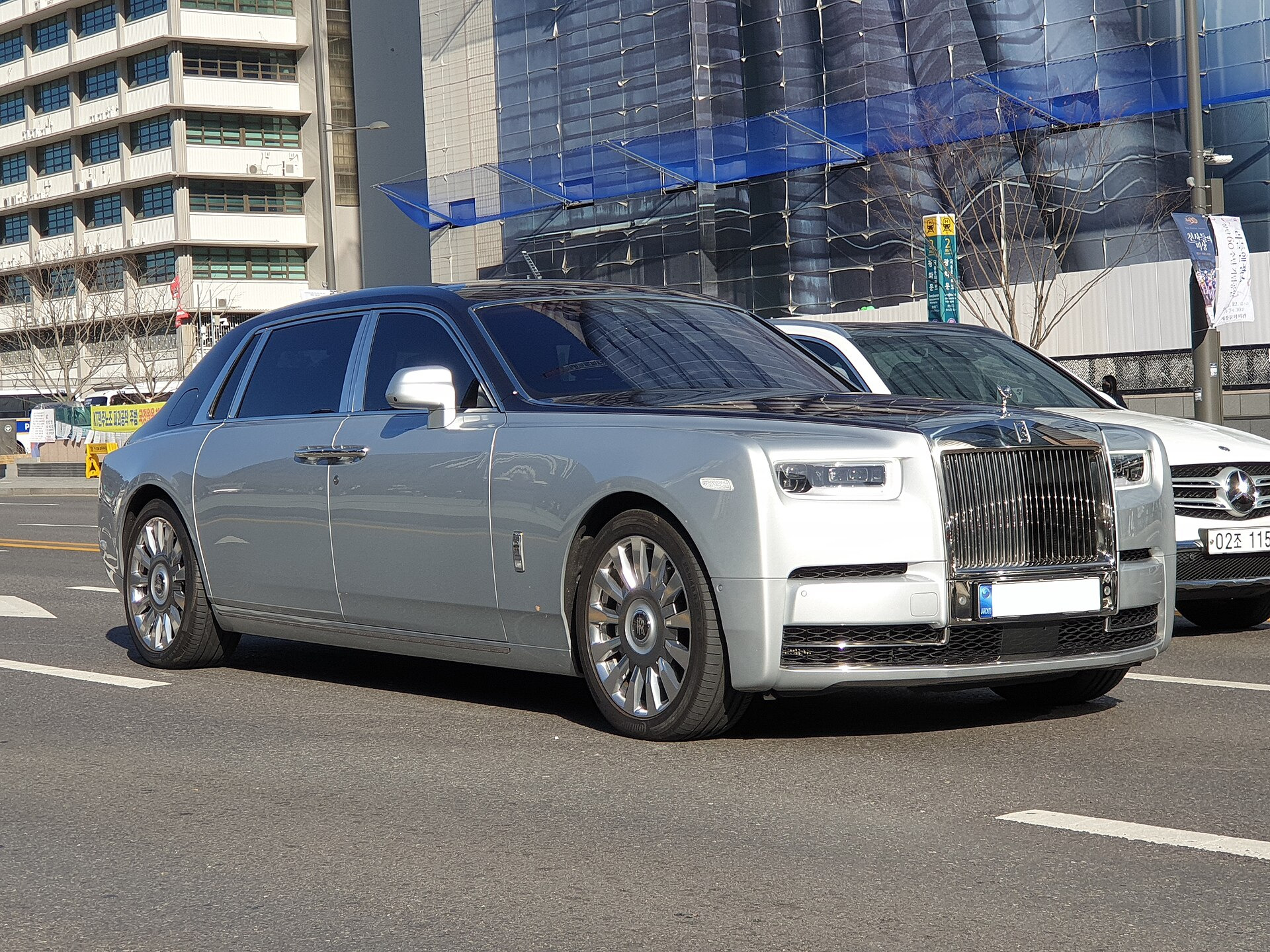 Rolls Royce Phantom Rolls-Royce Phantom VIII Extended Wheelbase