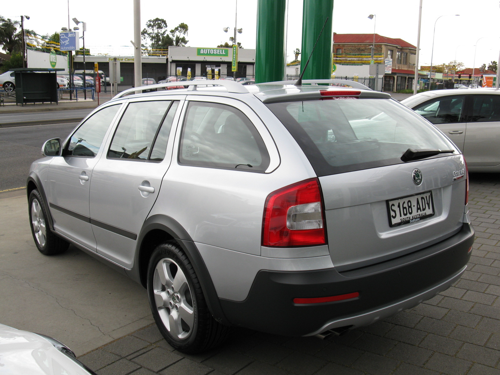 Skoda Octavia II Scout (facelift 2009)