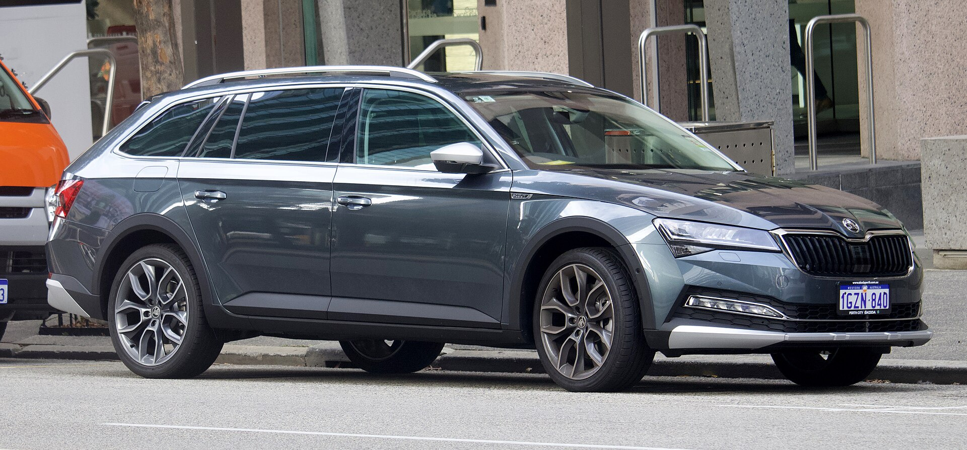 Skoda Superb Scout