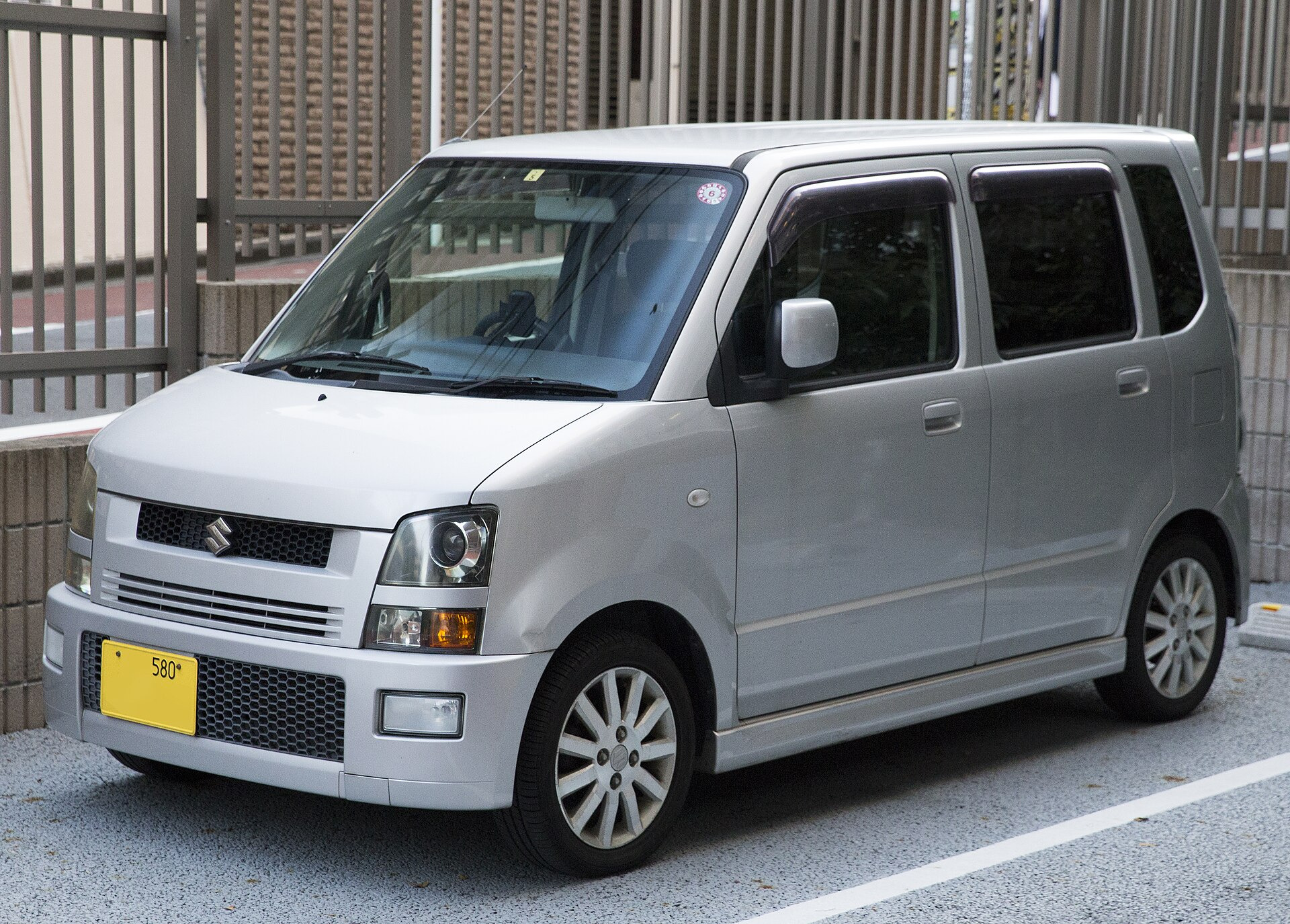 Suzuki Liana Wagon I (facelift 2004)