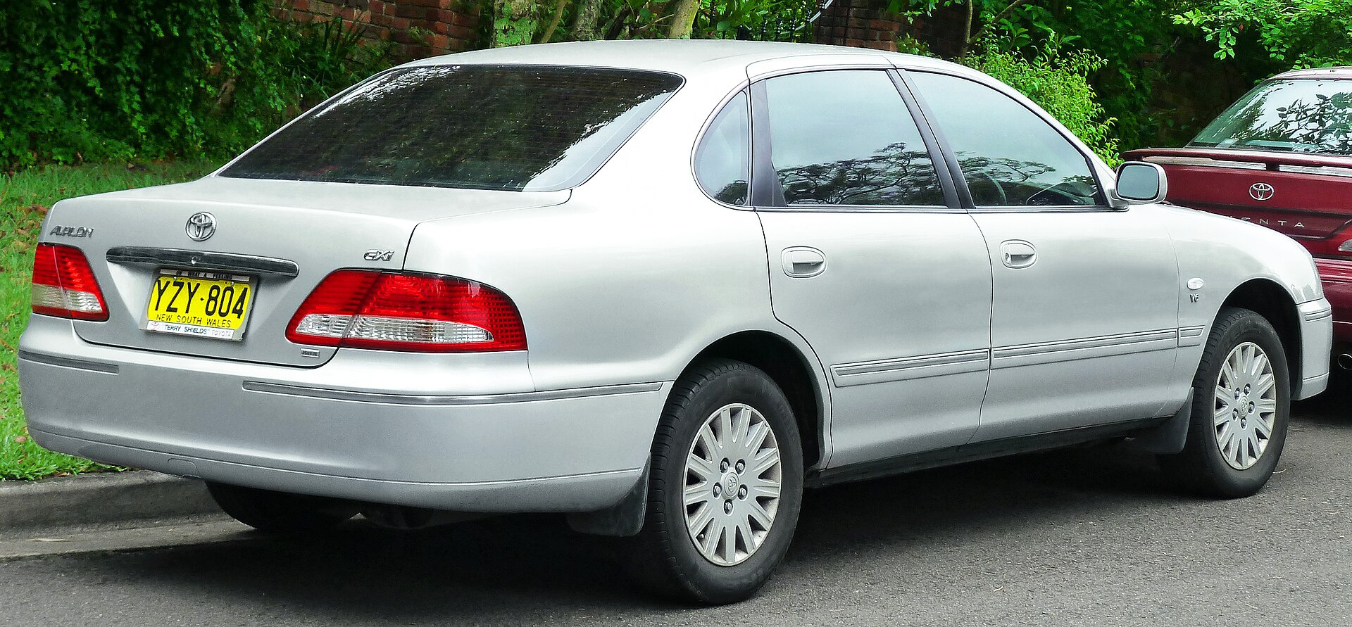 Toyota Avalon III