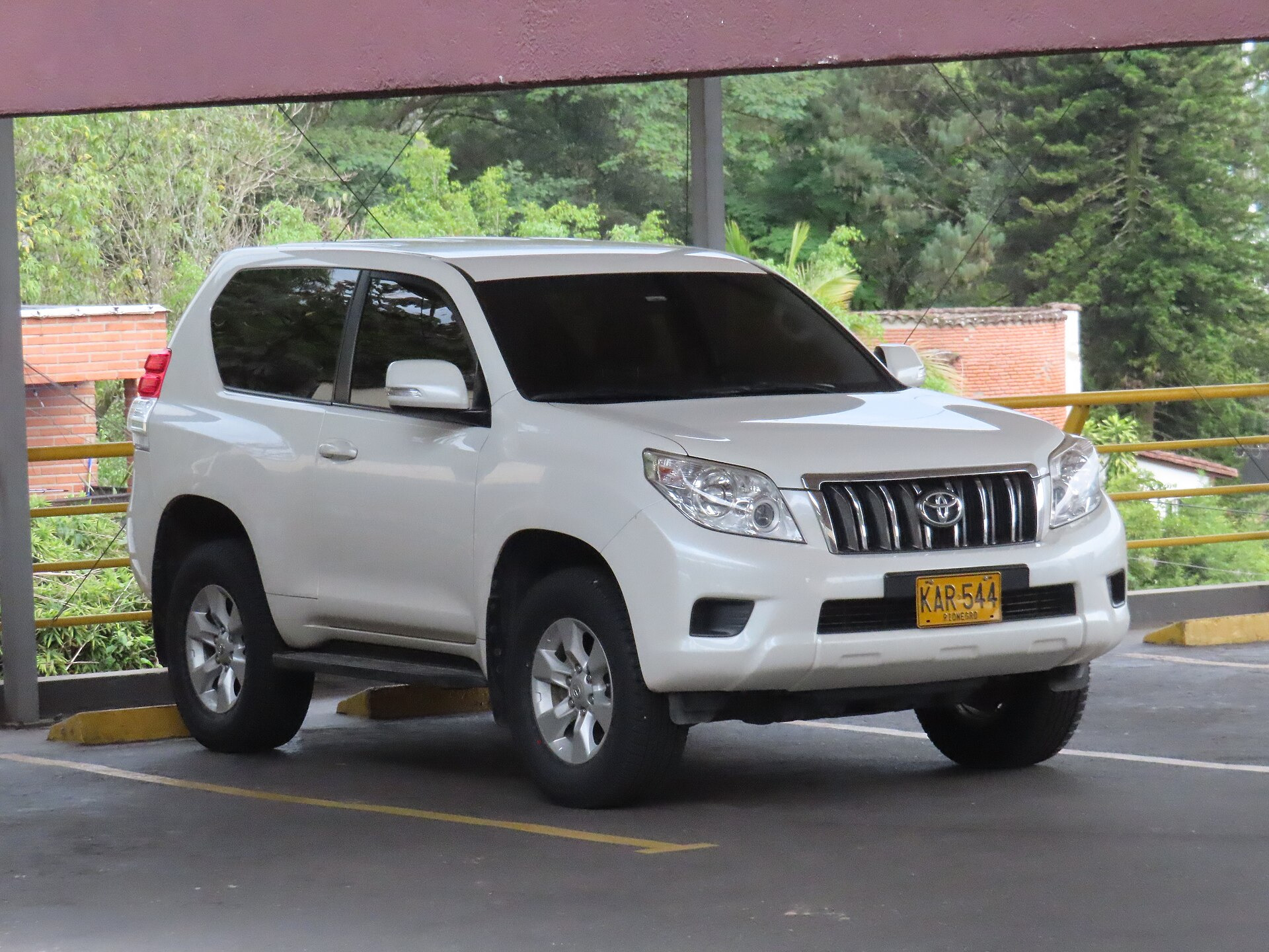 Toyota Land Cruiser Prado (J150) 3-door