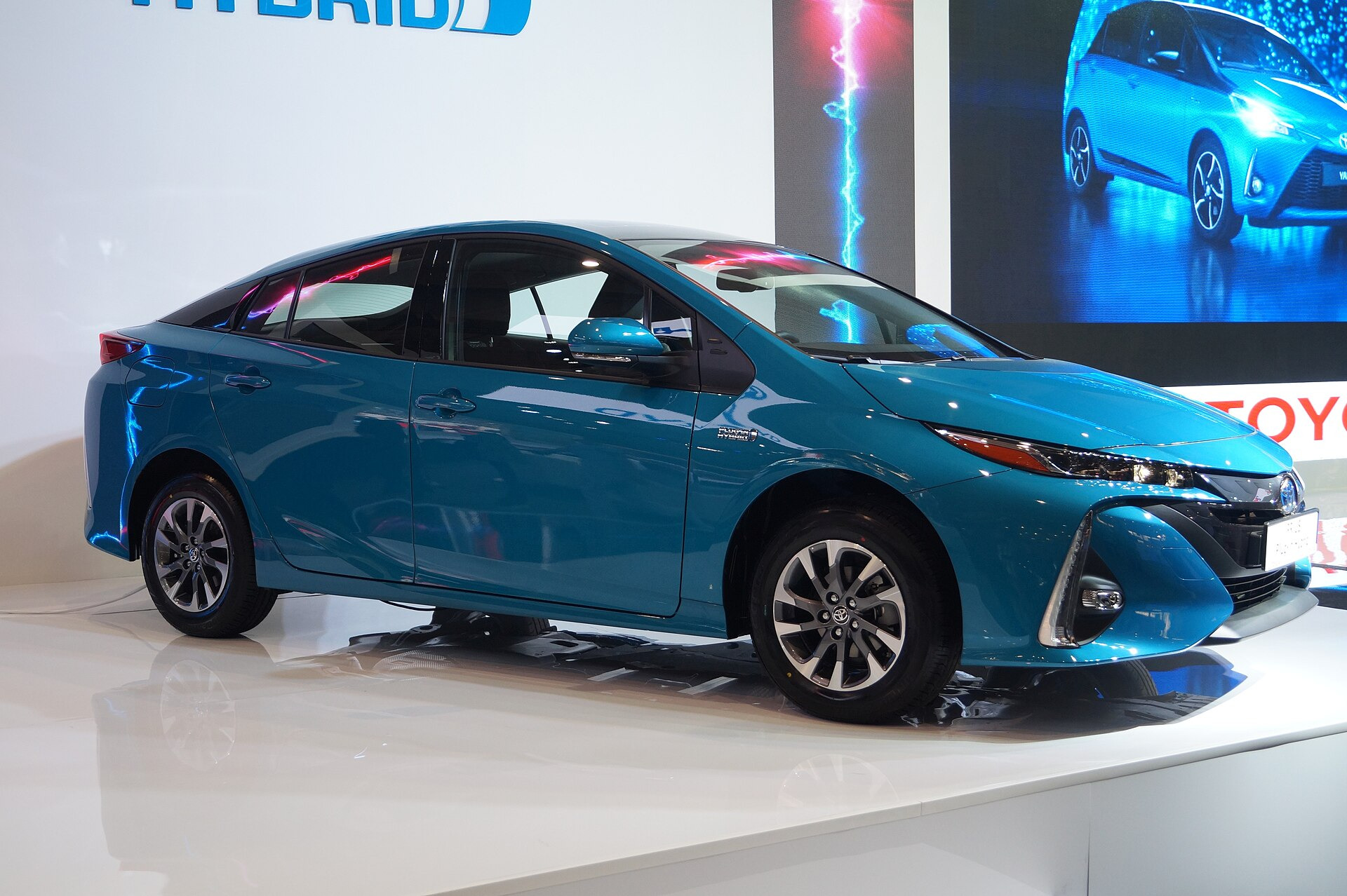 Toyota Prius Plug-in Hybrid (XW50)