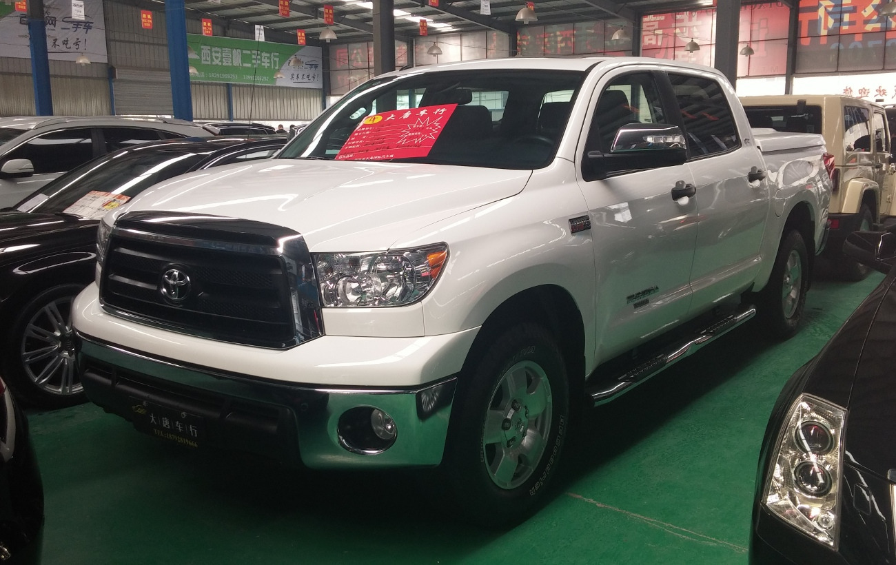 Toyota Tundra II CrewMax