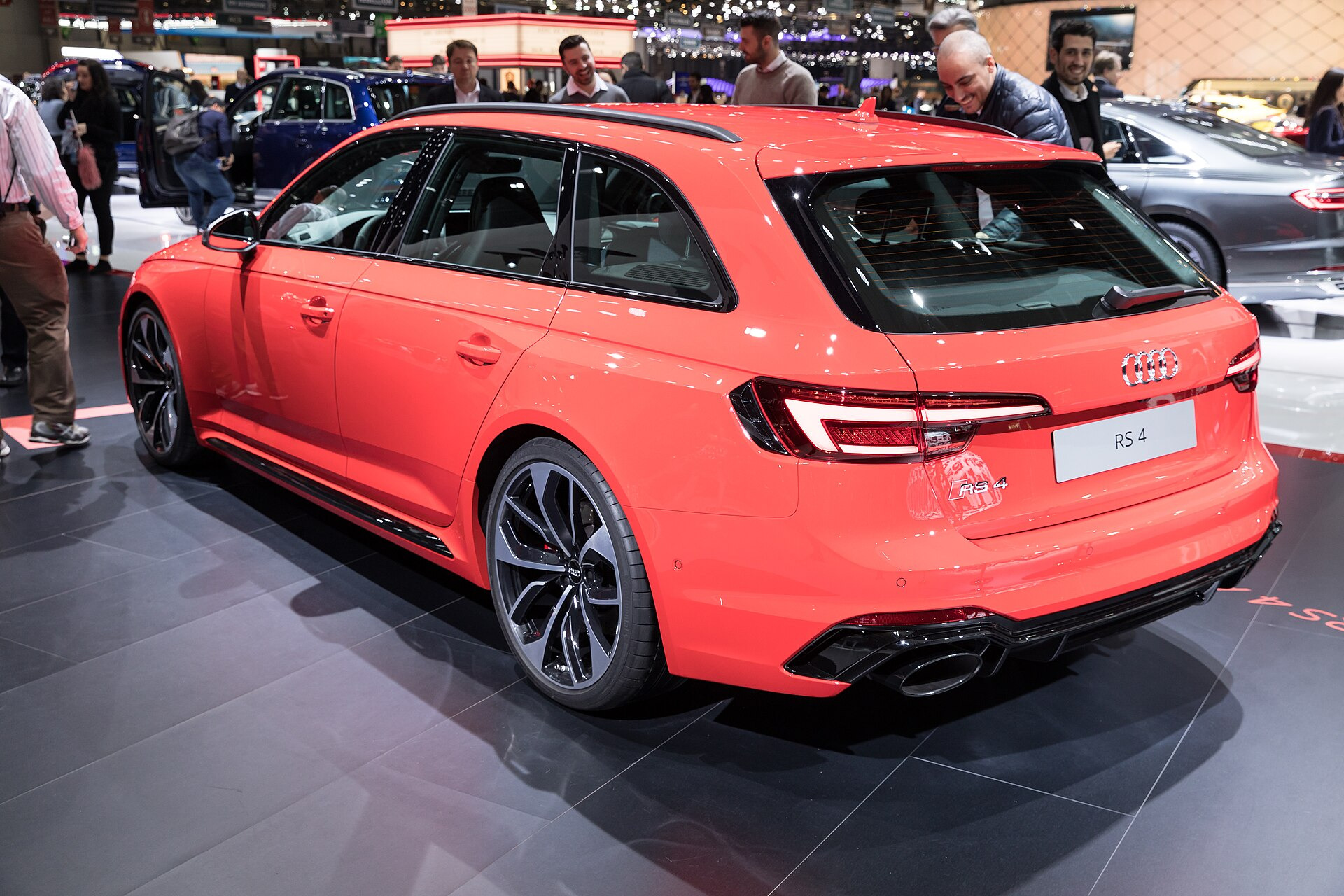 Audi RS4 Salon