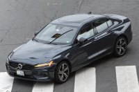 Volvo S60 III — снимка 3