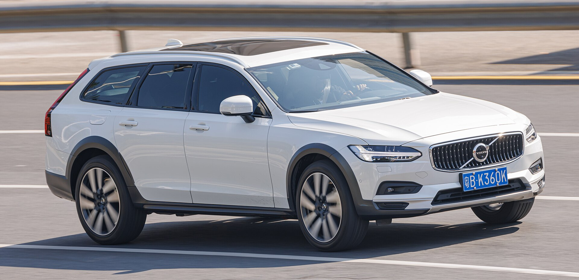 Volvo V90 Cross Country (facelift 2020)