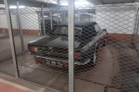 Aston Martin V8 Volante — снимка 2