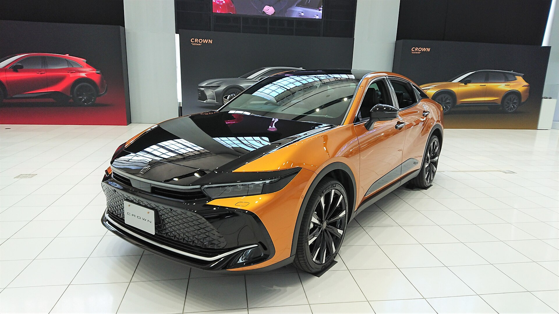 Toyota Crown Crossover (2022)