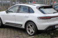 Porsche Macan EV (2024) — снимка 2