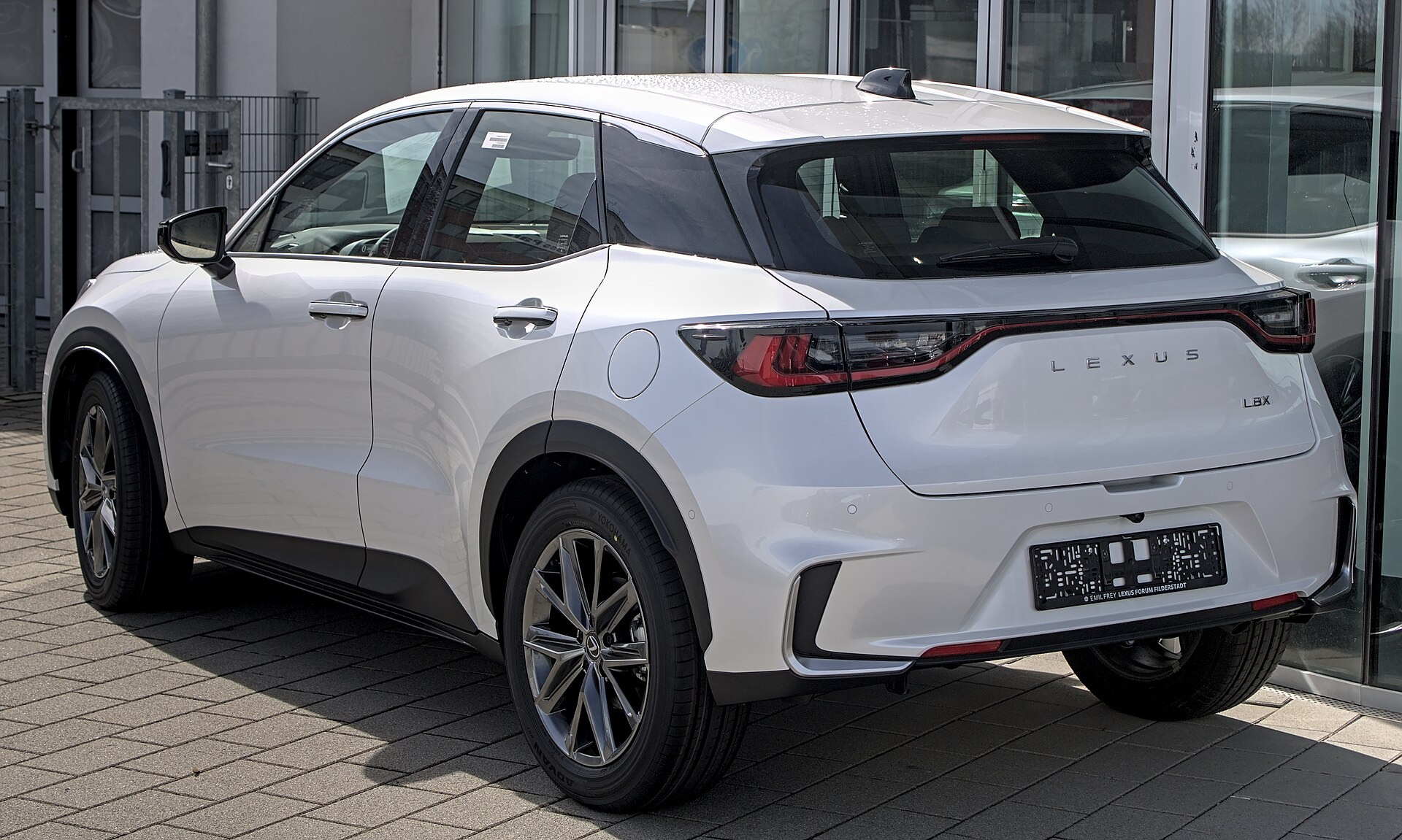 Lexus LBX
