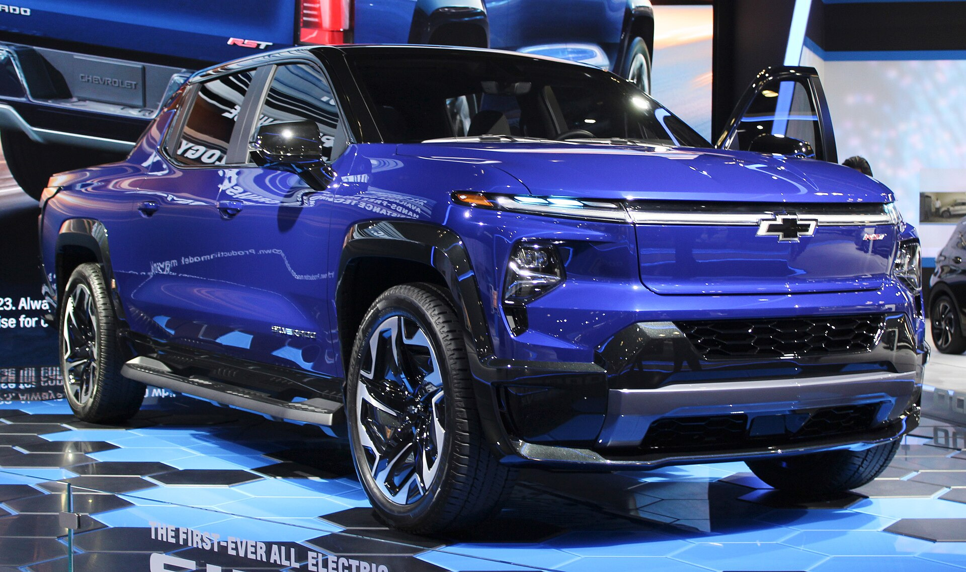 Chevrolet Silverado EV (2024)