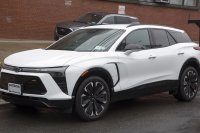 Chevrolet Blazer EV (2024) — снимка 2