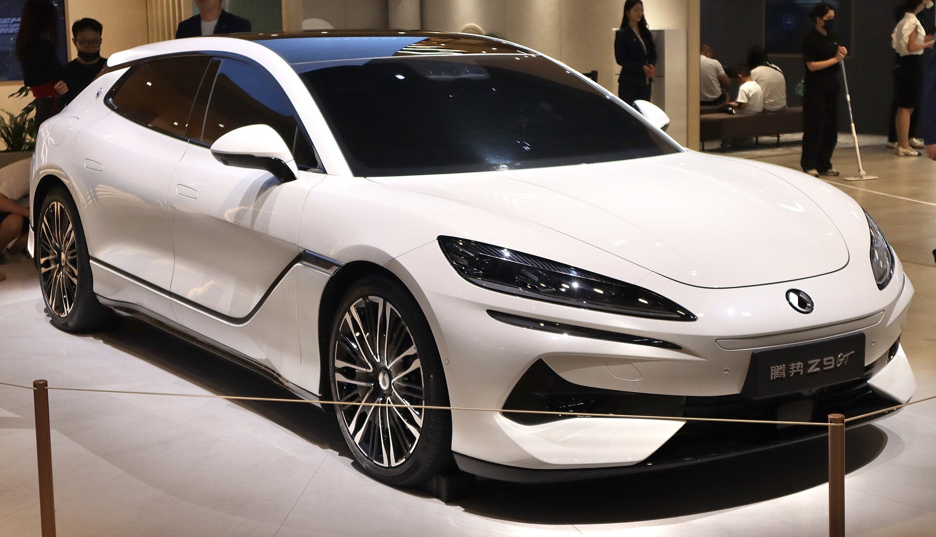 Denza Z9 GT (2024)