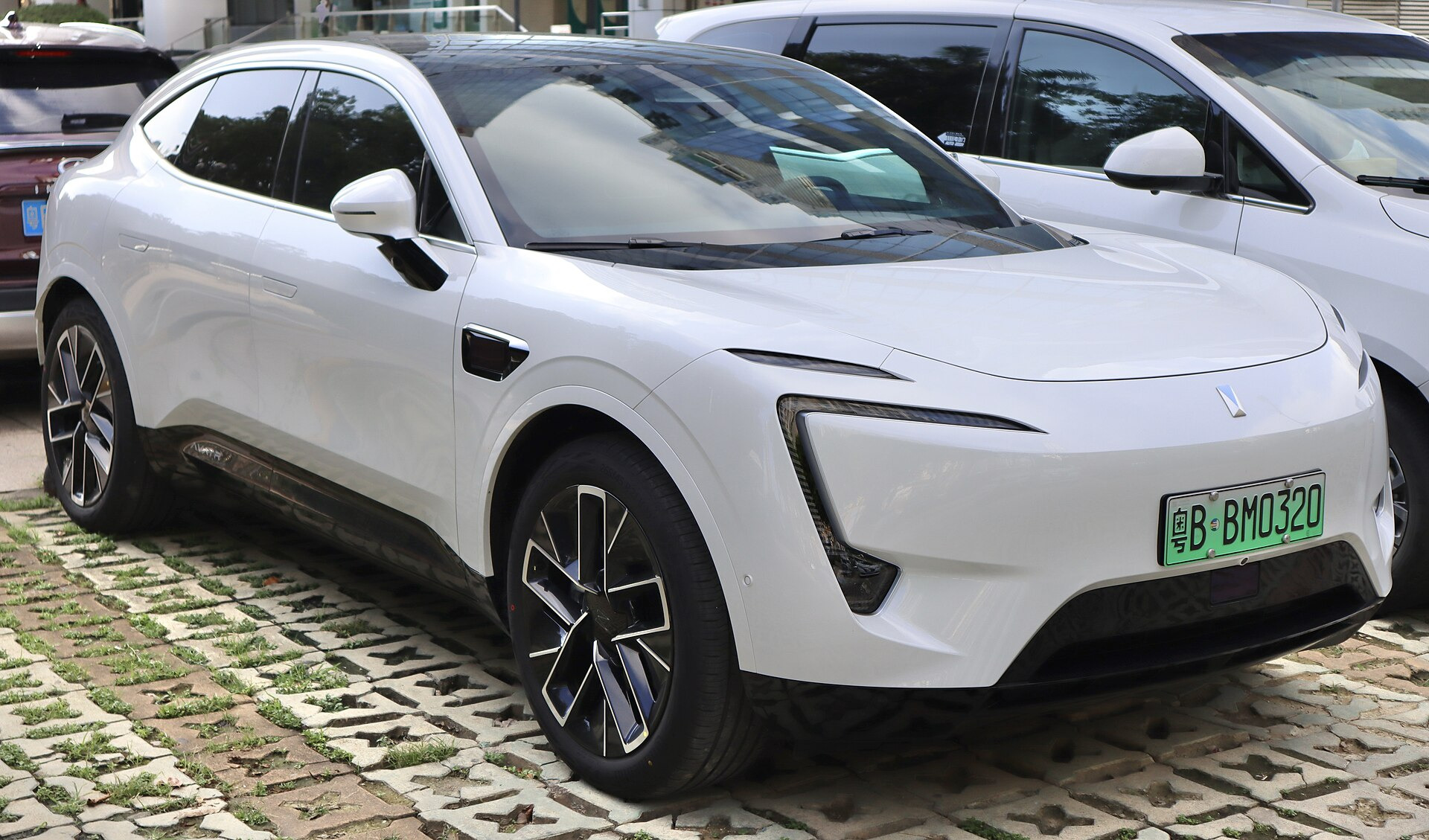 Avatr 11 (2022)