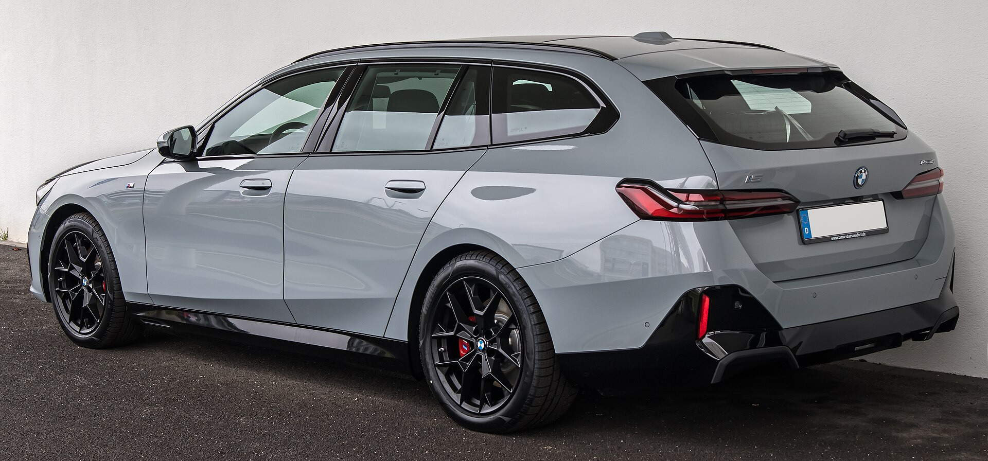 BMW i5 Touring (G61)