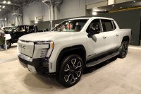 Gmc Sierra EV (2024) — снимка 2