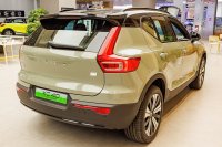 Volvo EX40 (2024) — снимка 2