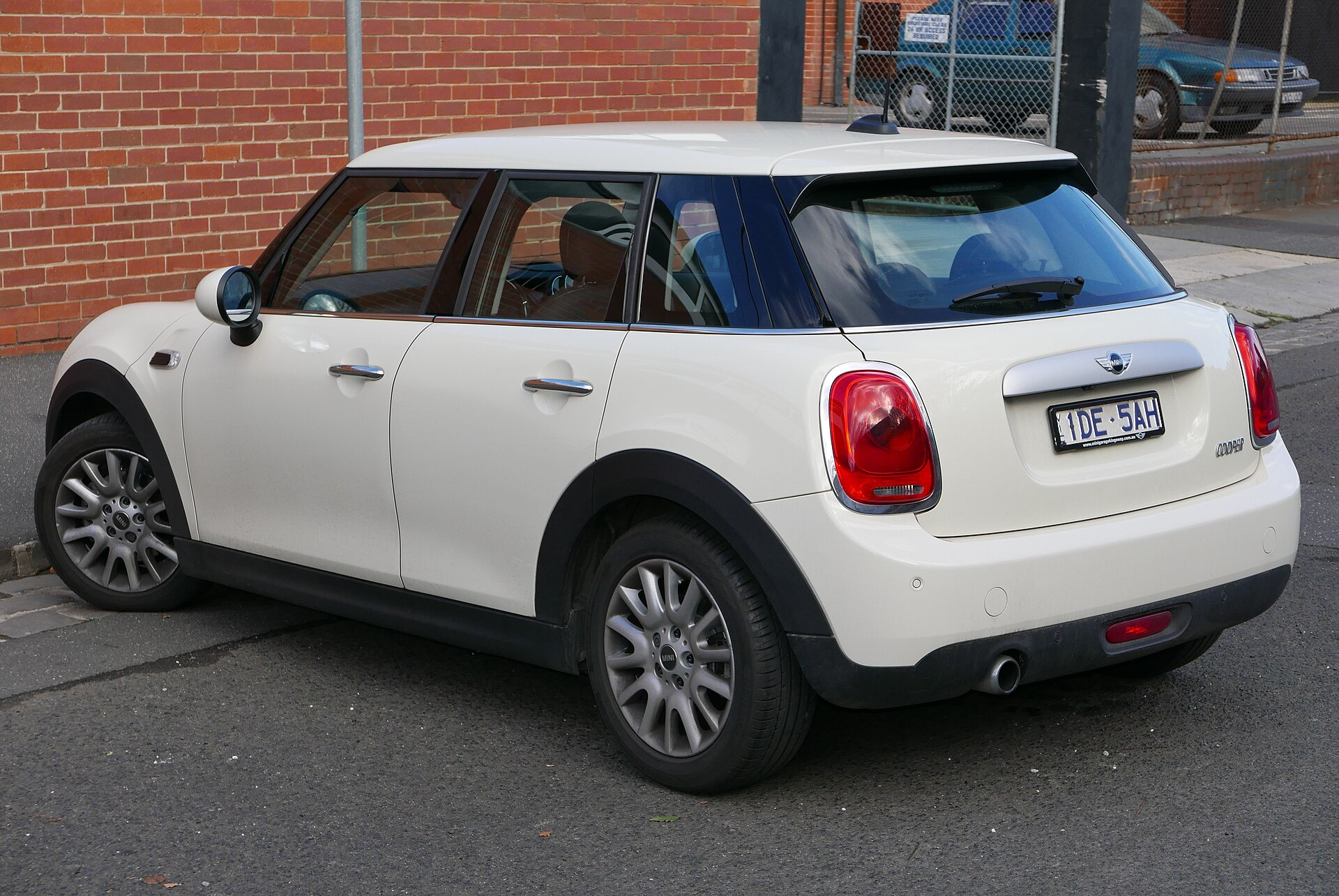Mini Hatch 5-door (J05, 2024)