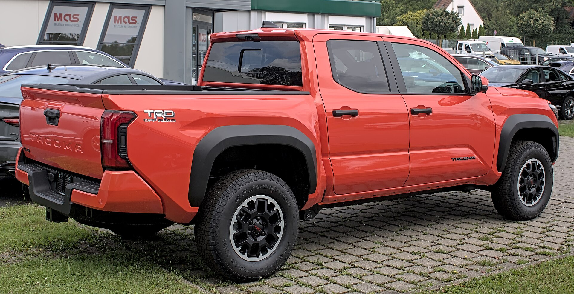 Toyota Tacoma IV Access Cab (2024)
