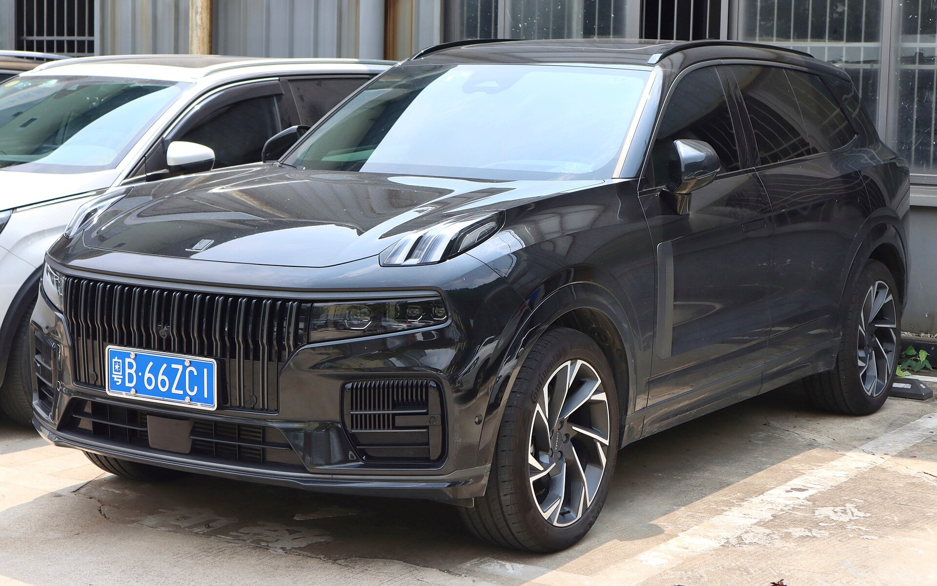 Lynk & Co 09 (2021)