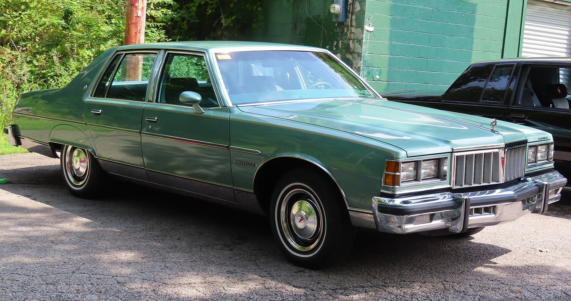 Pontiac Phoenix I Sedan
