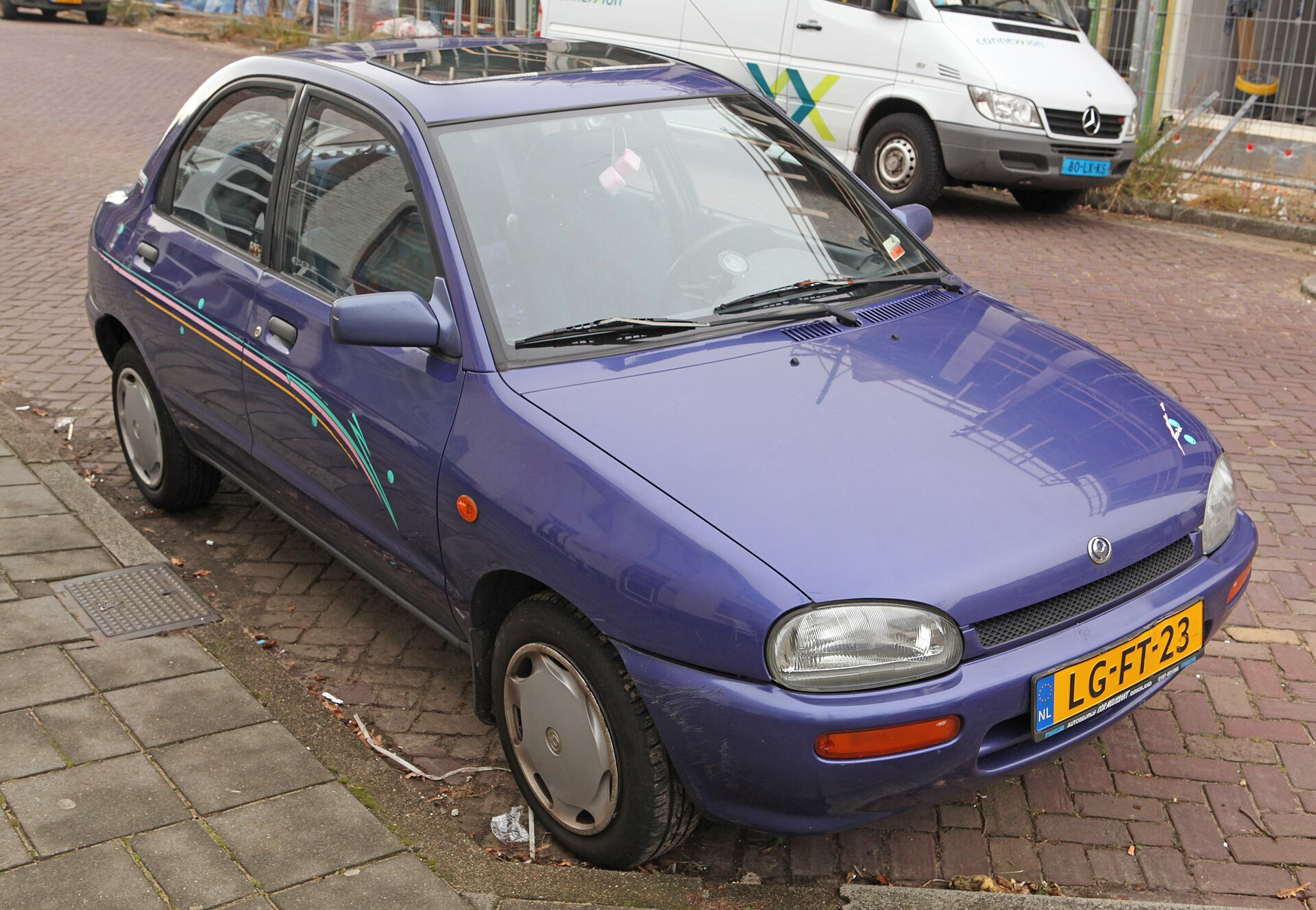 Mazda 121 I DA