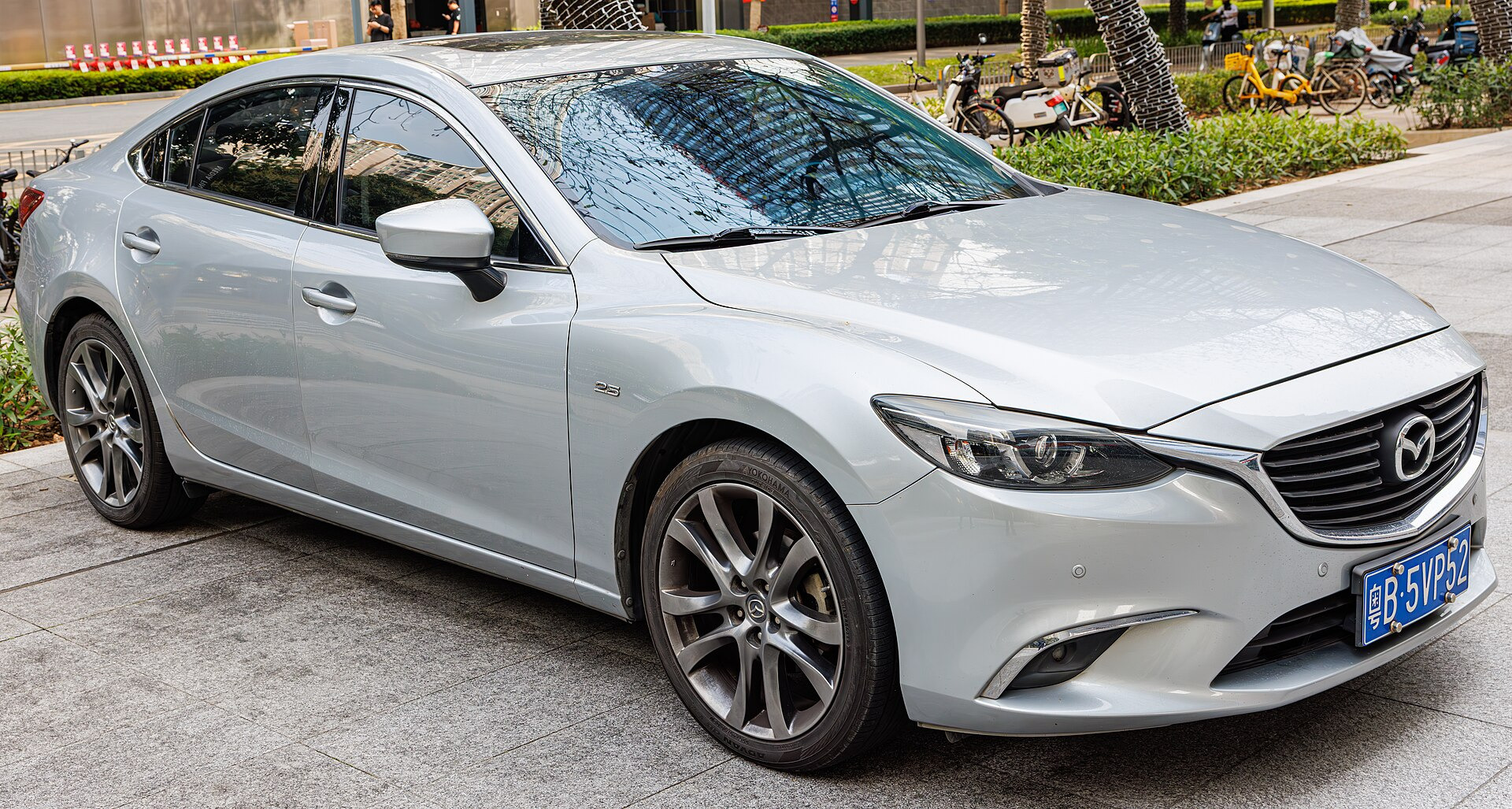 Mazda 6 II Sedan GH 2.5i (170hp)