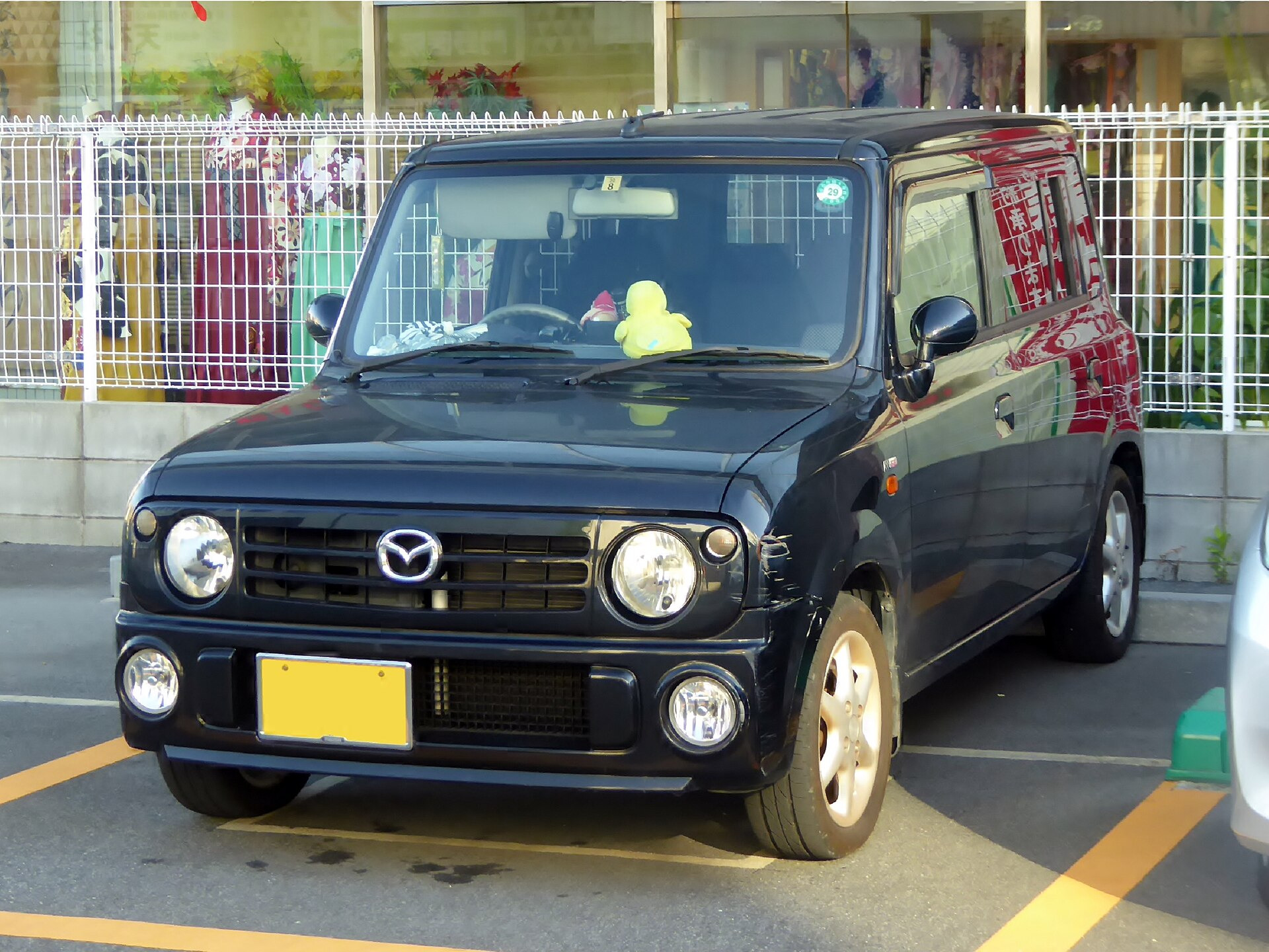 Mazda Spiano F21