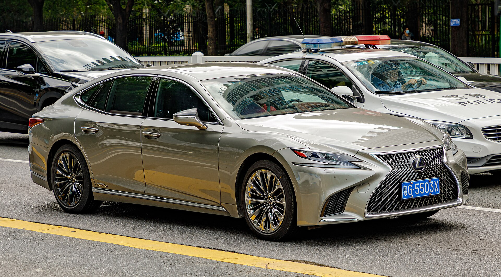 Lexus LS IV