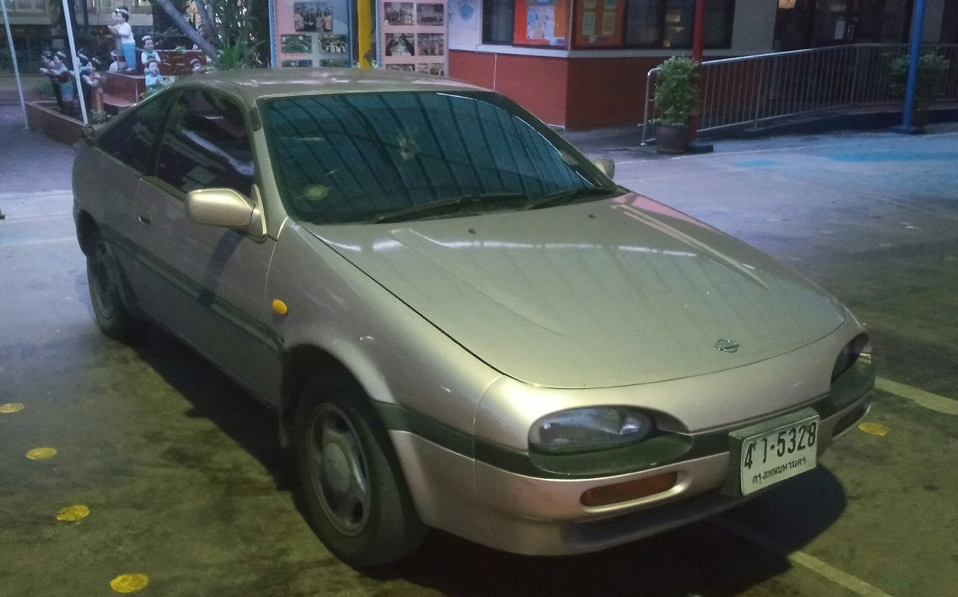 Nissan 100 NX B13