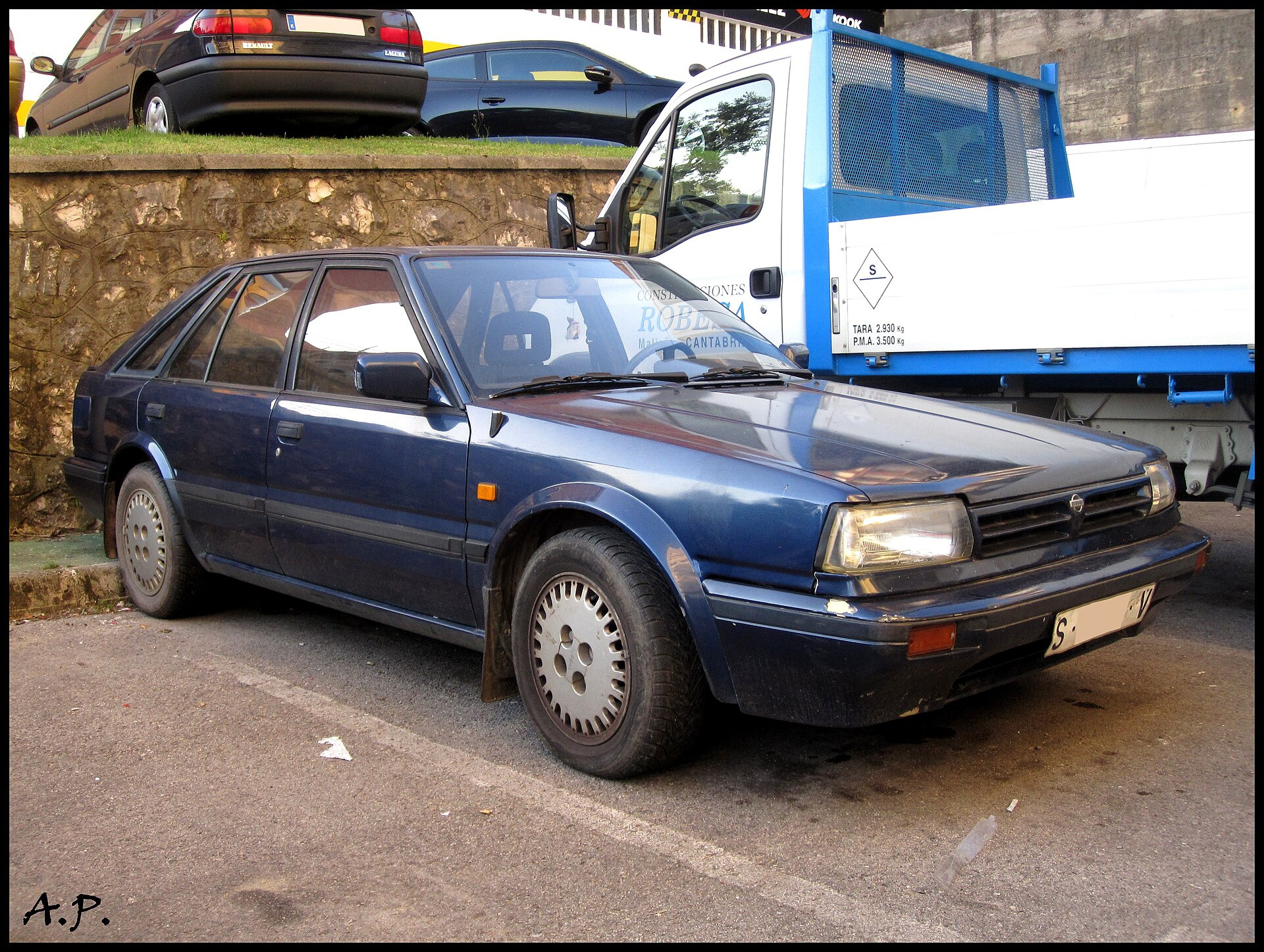 Nissan BlueBird Hatchback T72,T12