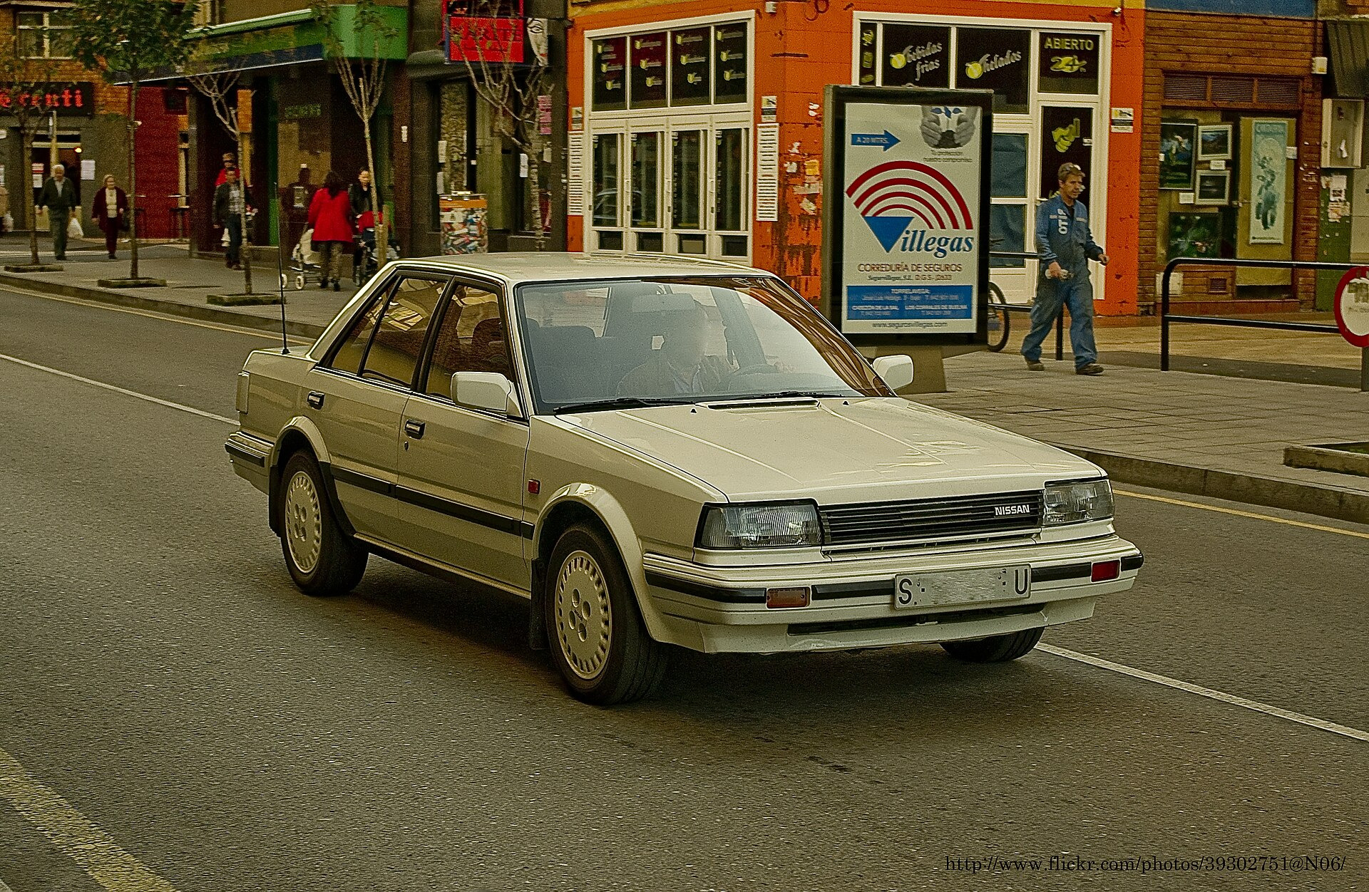 Nissan BlueBird T72 ,T12
