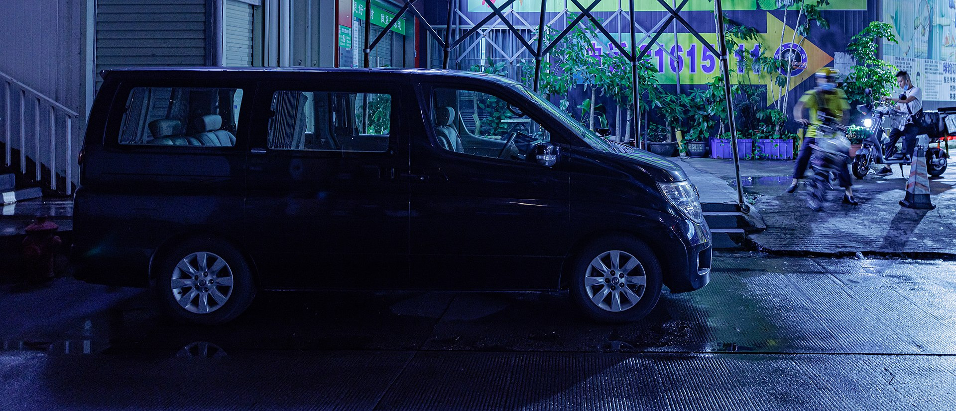 Nissan Elgrand E51