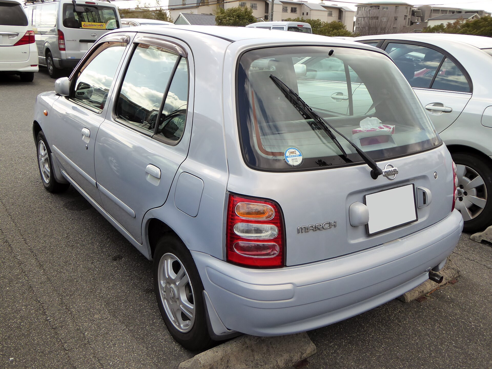 Nissan March K11