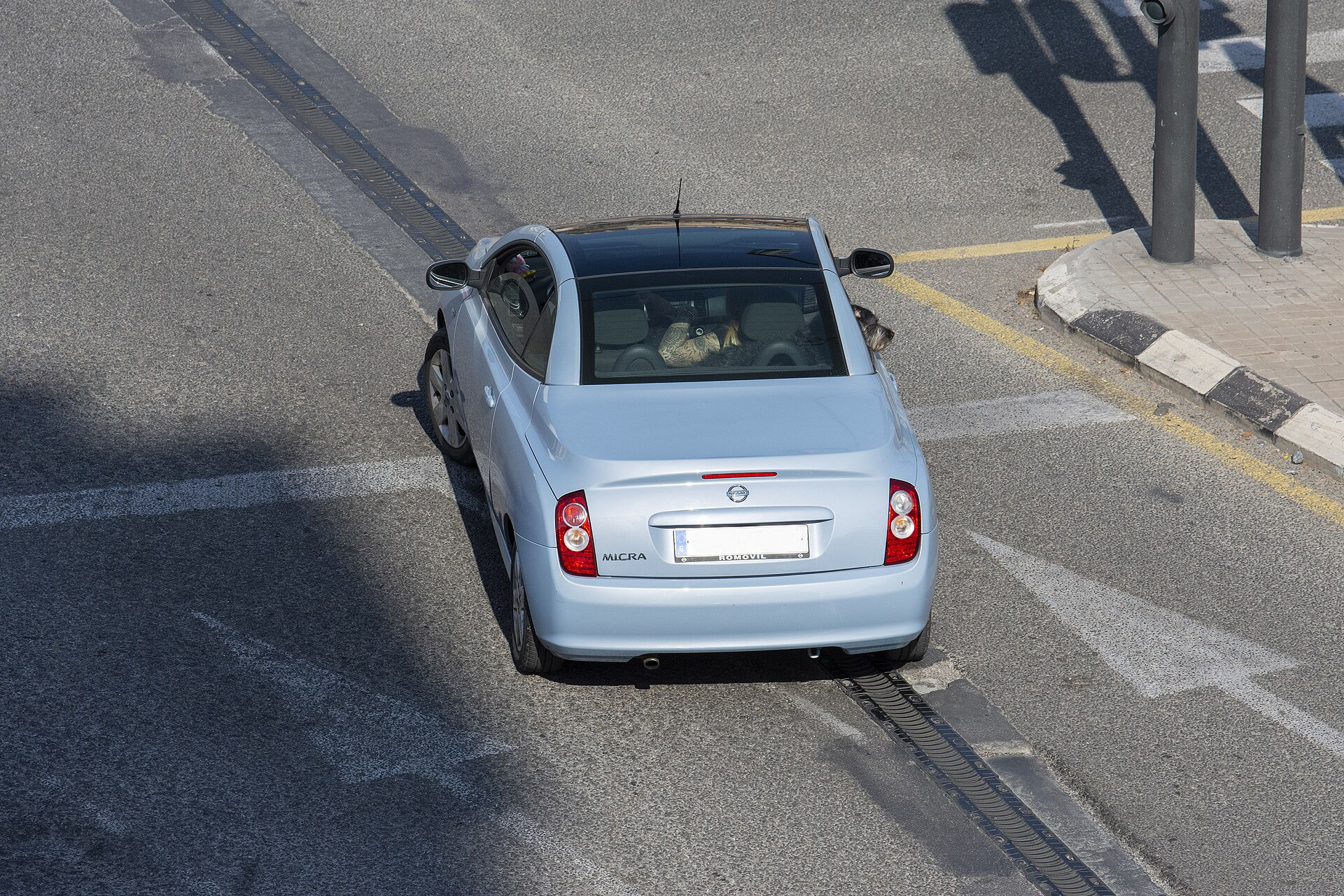 Nissan March C+C K12
