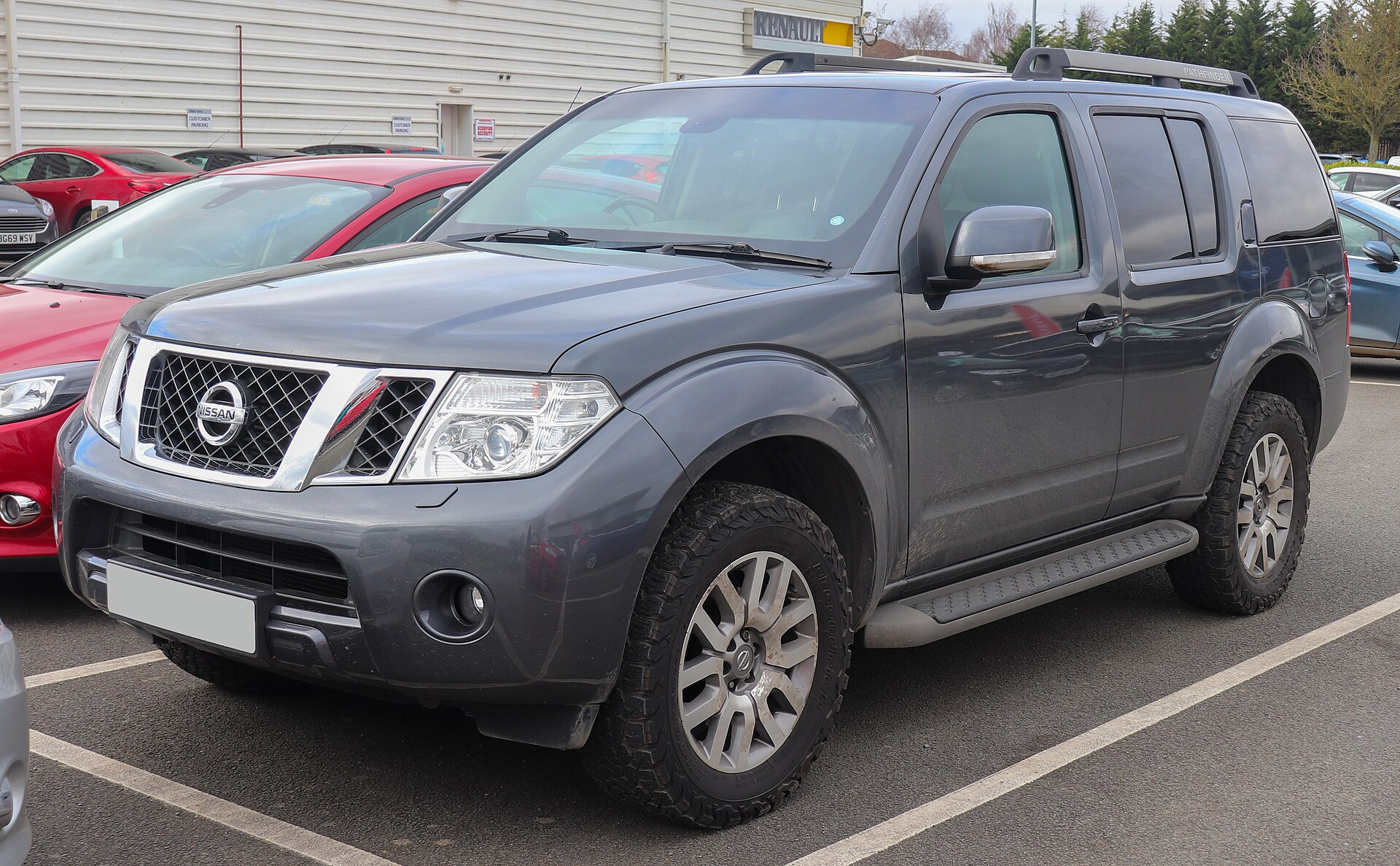 Nissan PathFinder III 2010 facelift