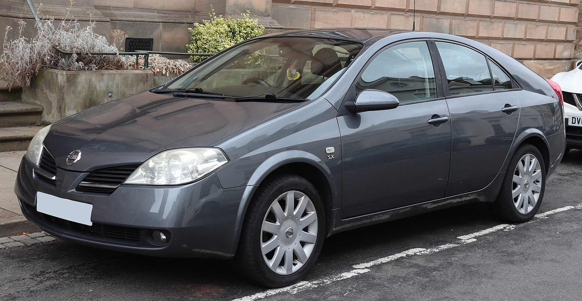 Nissan Primera P12