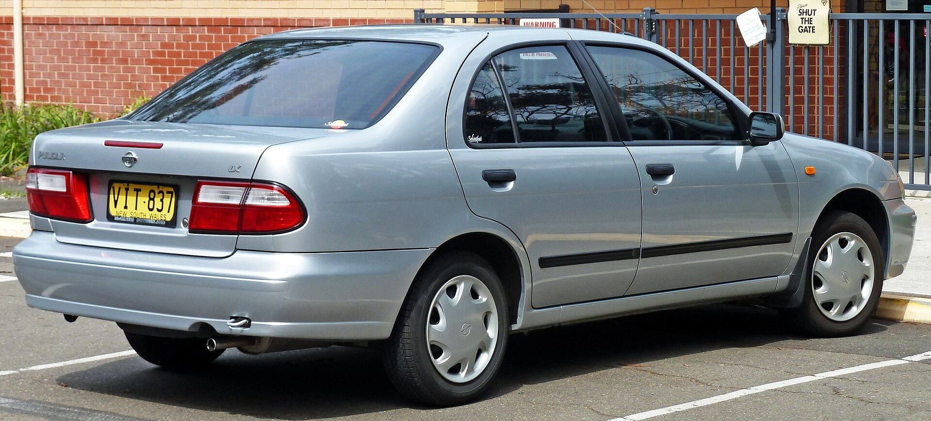 Nissan Pulsar N15