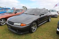 R32