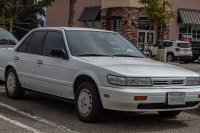 Nissan Stanza Hatchback T11 — снимка 2