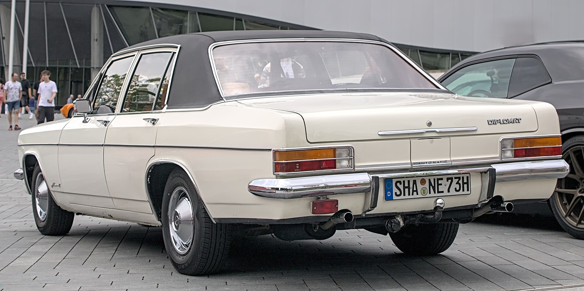 Opel Diplomat B