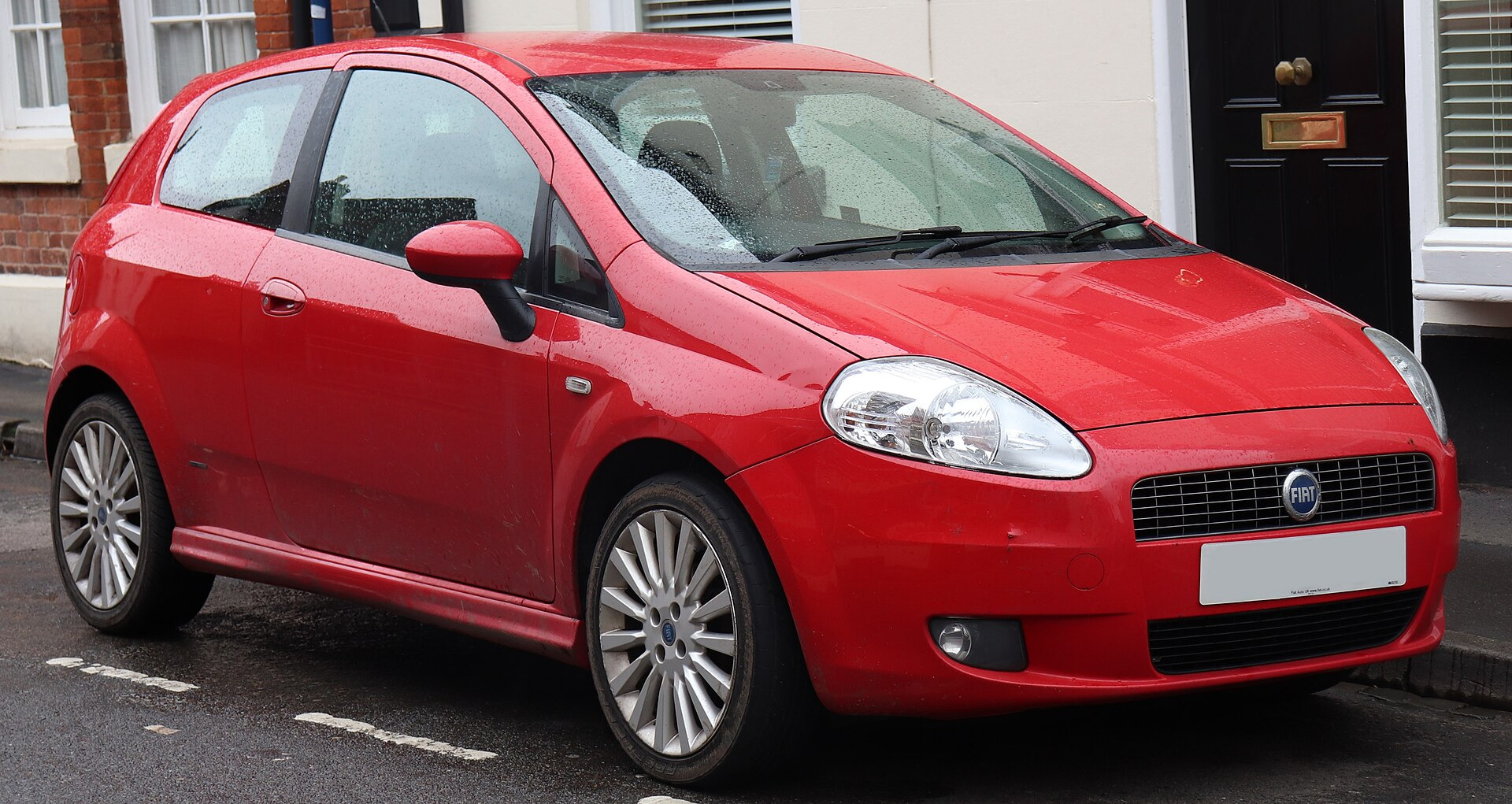 Fiat Punto III 1.8 i 16V (3 dr) (130hp)