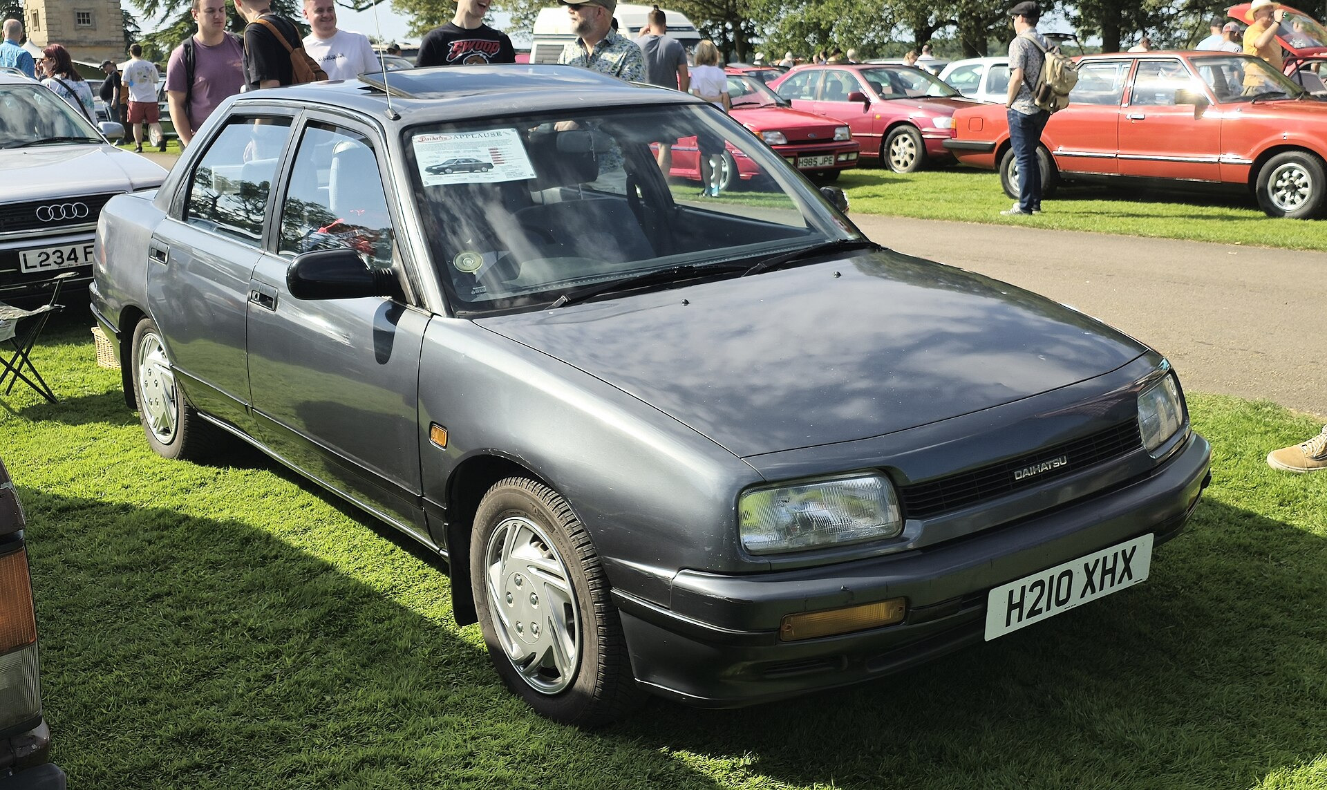 Daihatsu Applause II