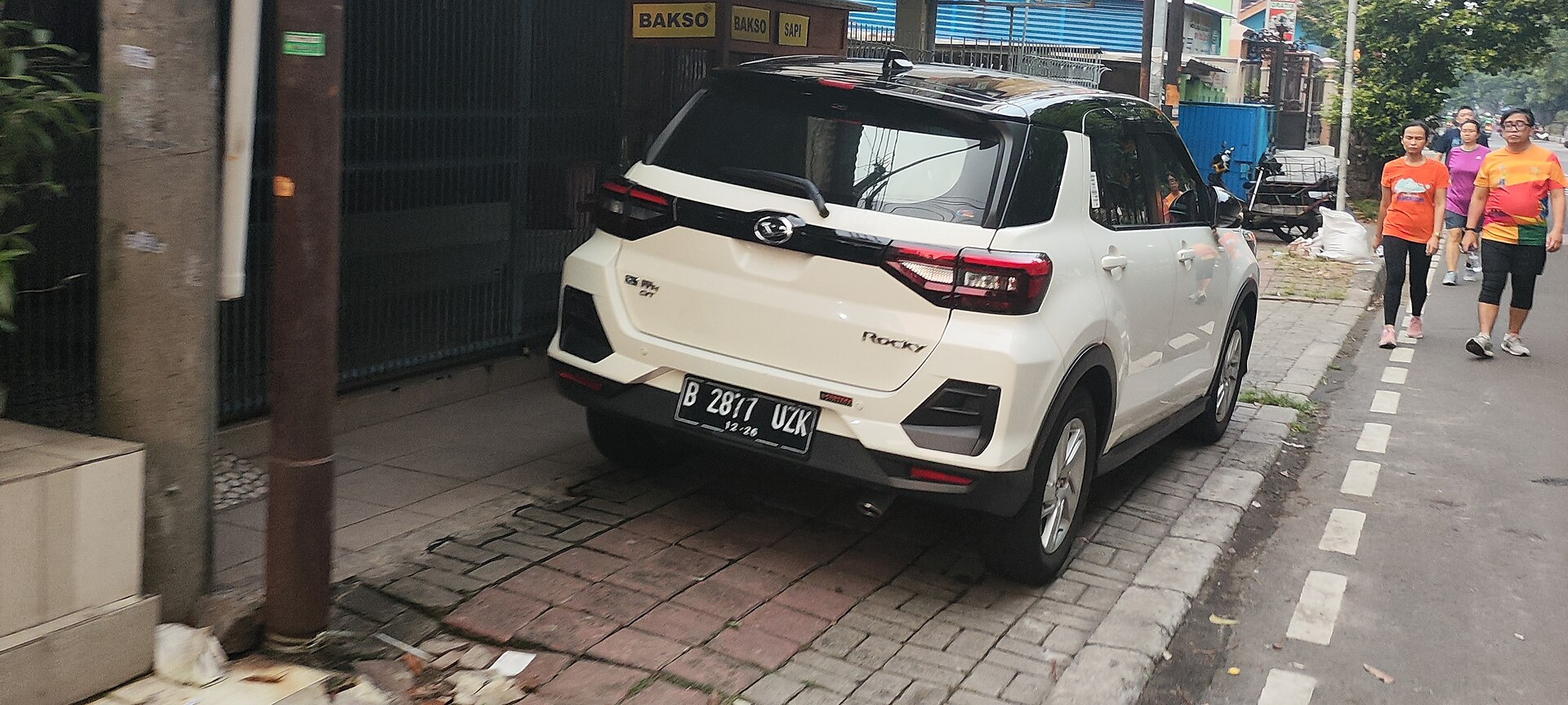 Daihatsu Rocky Soft Top F7,F8