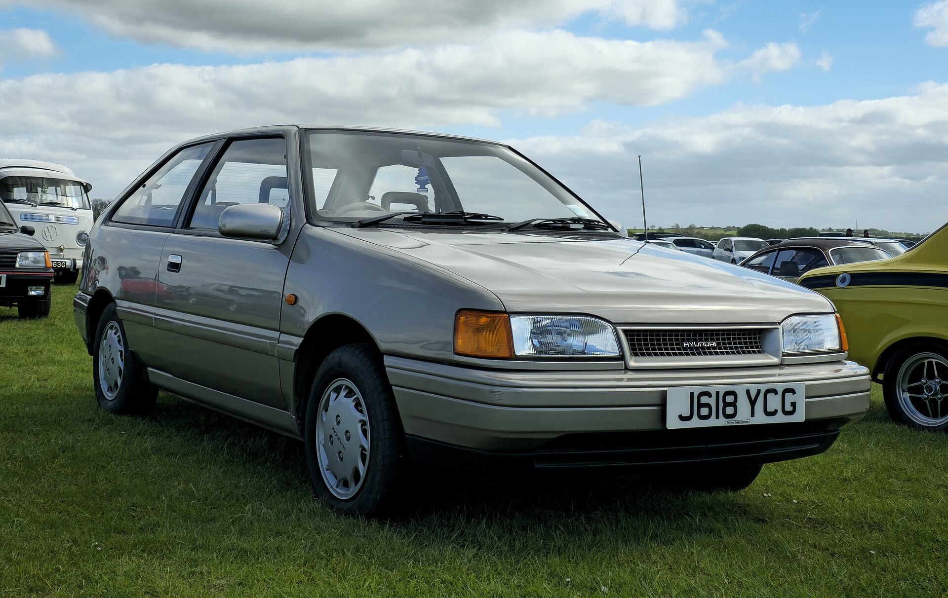 Hyundai Pony X-2